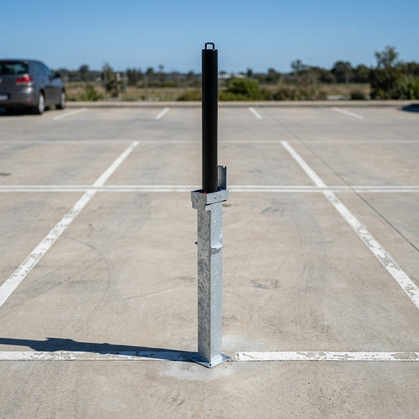 Telescopic bollard 745mm galvanised with security lock